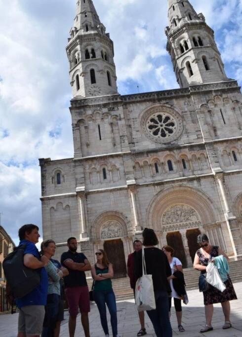 Detente Centre Historique De Macon Avec Spa Et Cine Dış mekan fotoğraf