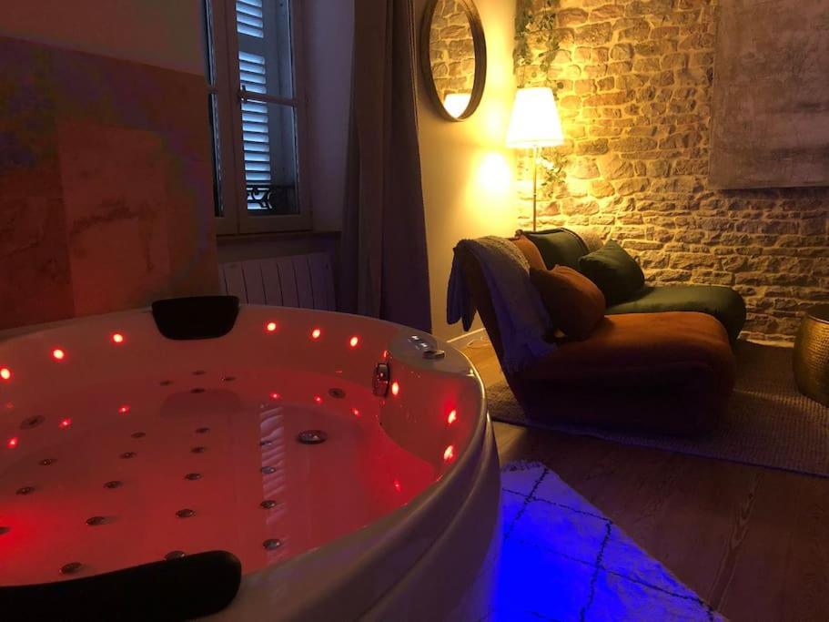 Detente Centre Historique De Macon Avec Spa Et Cine Dış mekan fotoğraf